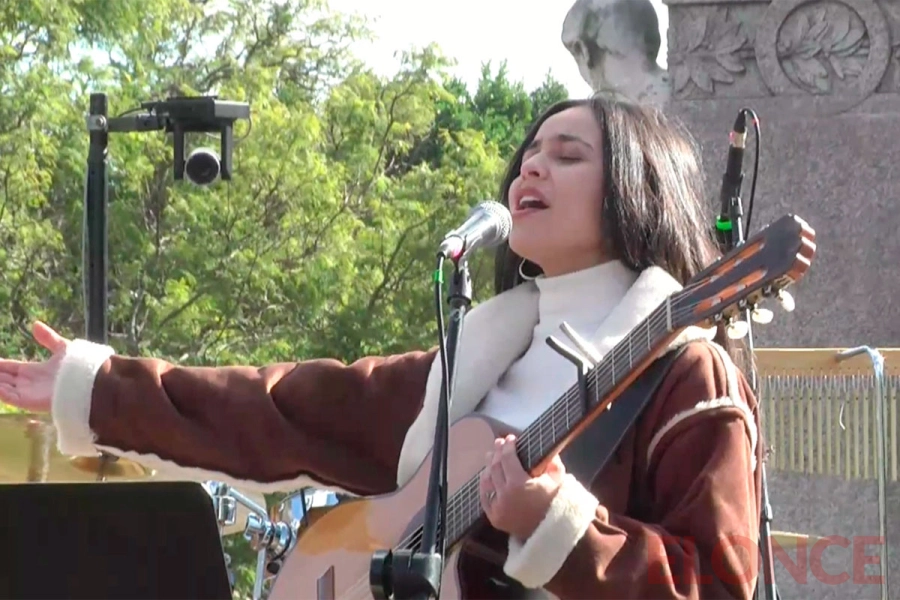 Sofi Drei cautiv&oacute; al p&uacute;blico con su potente voz