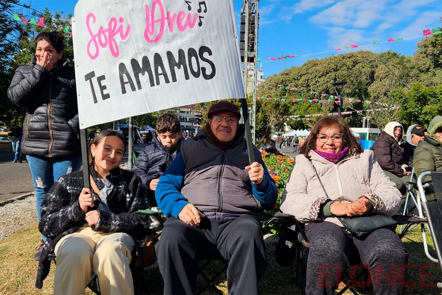 Sofi Drei cautiv&oacute; al p&uacute;blico con su potente voz