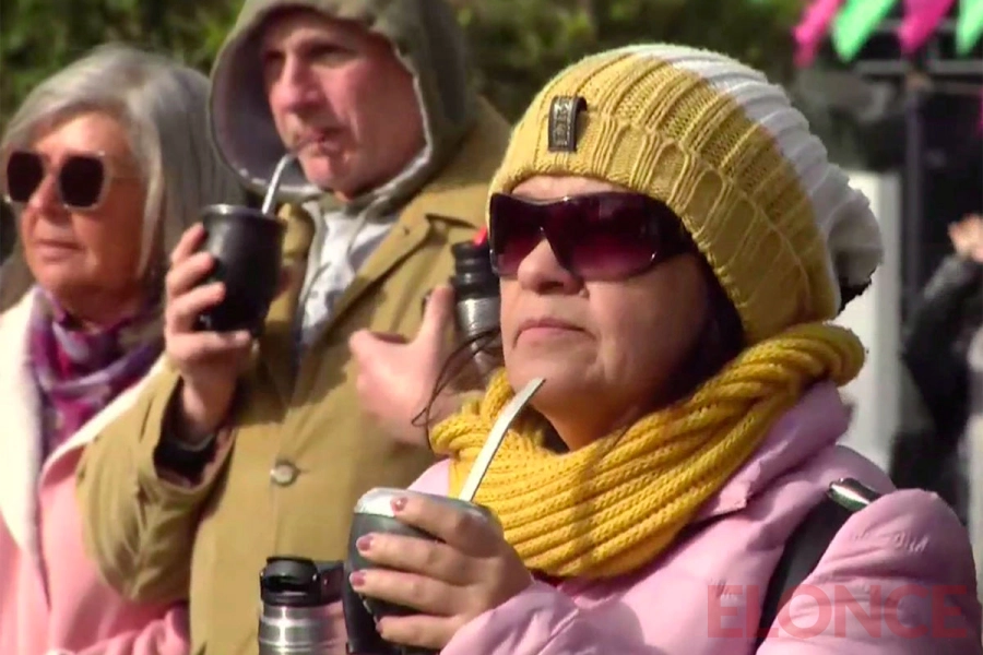 Sofi Drei emocion&oacute; al p&uacute;blico con su voz en el Festival de la Ciudad