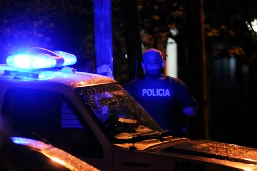 Polic&iacute;a Mendoza.