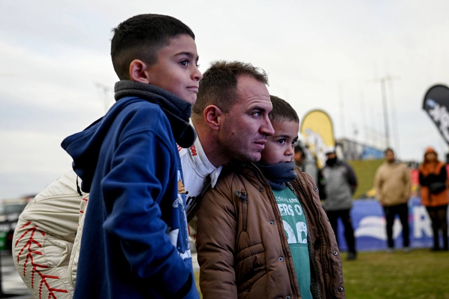 Mariano Werner y sus hijos.