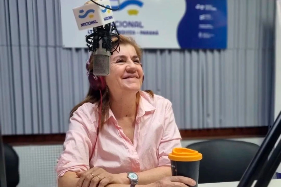 Claudia Mart&iacute;nez deja los pasillos de LT14