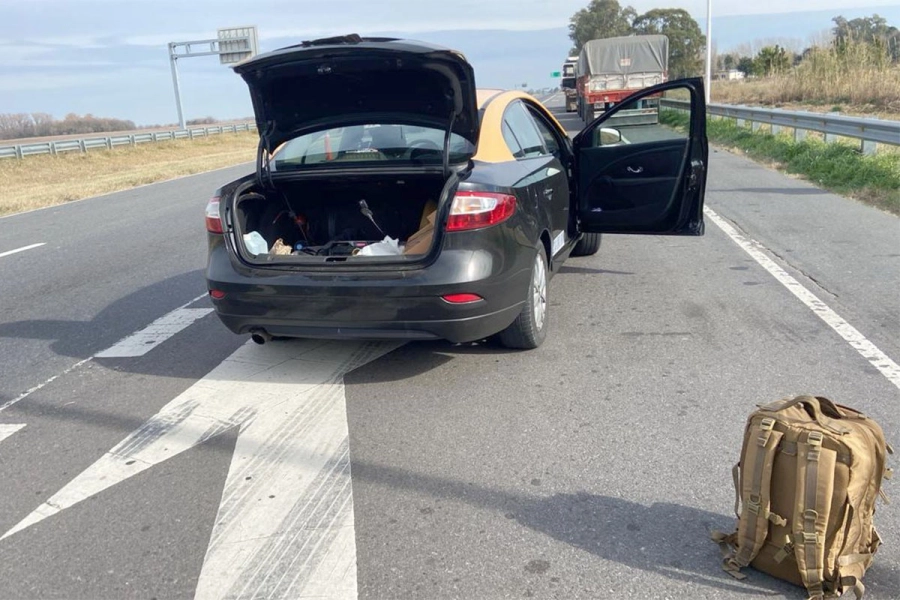 Taxista llevaba coca&iacute;na. Gendarmer&iacute;a Nacional