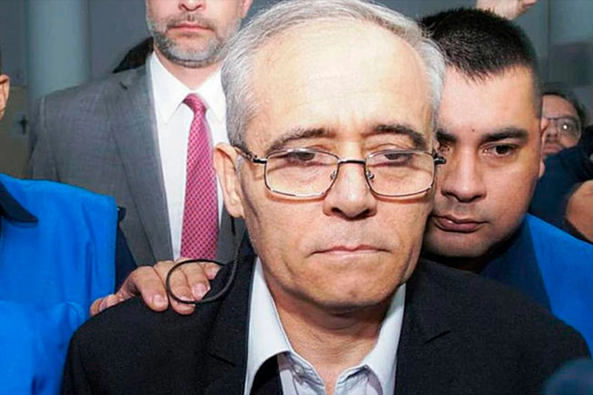 El cura Ilarraz en su paso por Tribunales.