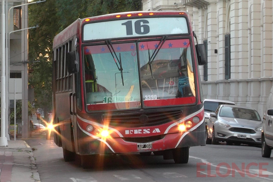 in de semana largo: c&oacute;mo ser&aacute; el cronograma de servicios p&uacute;blicos para viernes y lunes