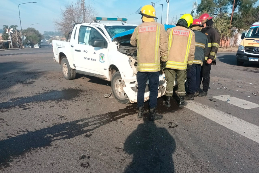 (foto Bomberos Voluntarios Paraná)