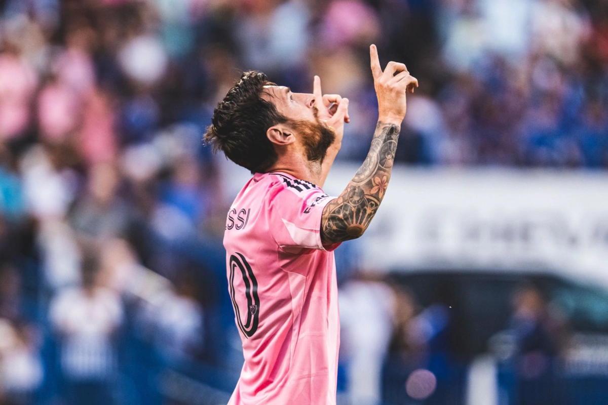 Lionel Messi y su futuro futbolístico. Lionel Messi y su futuro futbolístico.