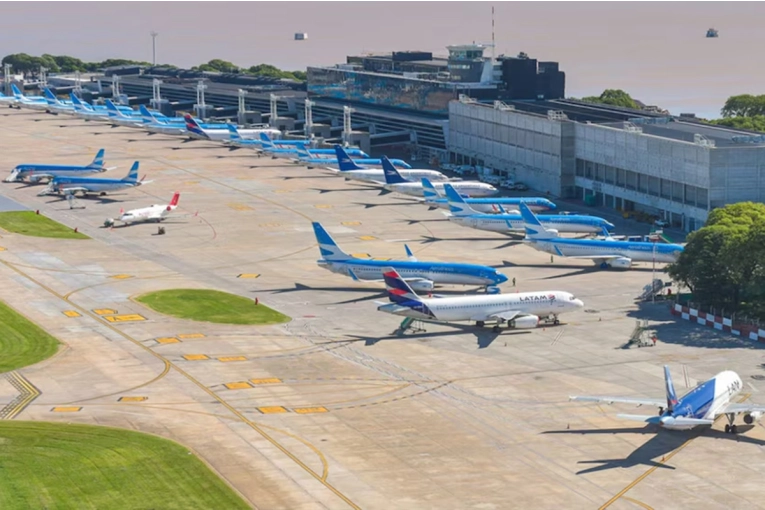 Actualizaron las reglas sobre construcciones y actividades que afectan las operaciones aéreas