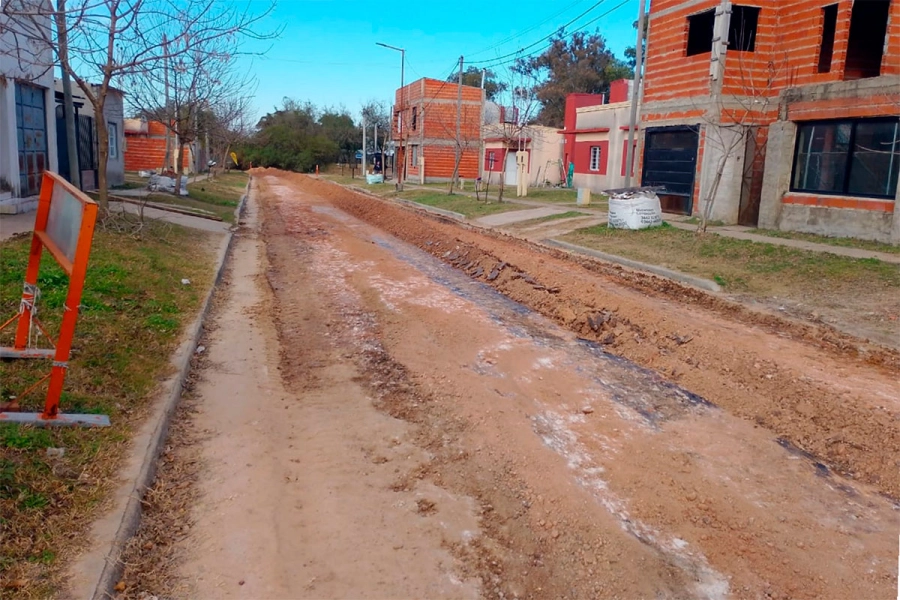 Comenzó la pavimentación de la trama vial de barrios del IAPV