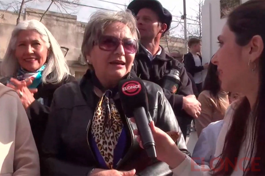Un desfile cargado de emoci&oacute;n y orgullo familiar en Diamante por la Independencia
