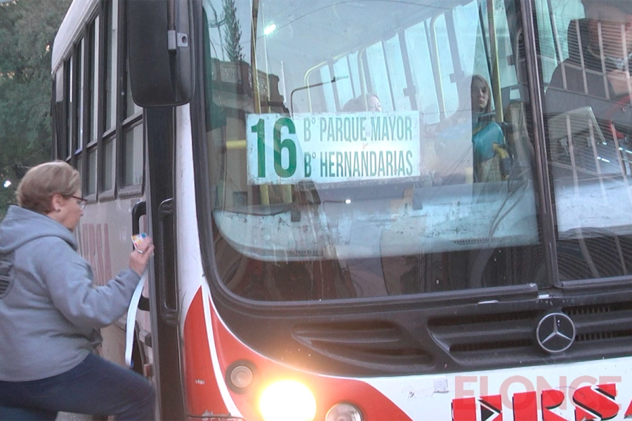 Suba del boleto de colectivo en Paran&aacute;
