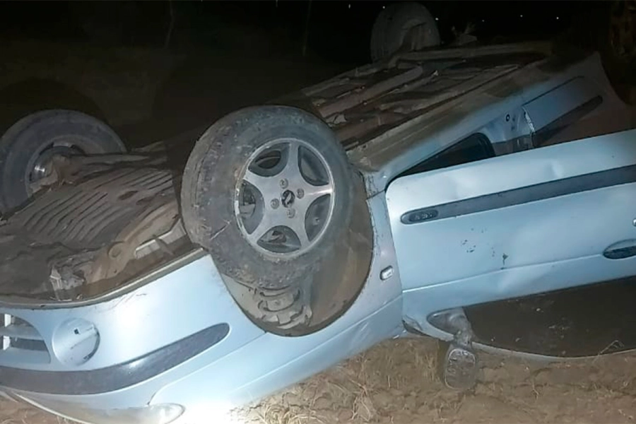 Un auto despistó y volcó en localidad entrerriana