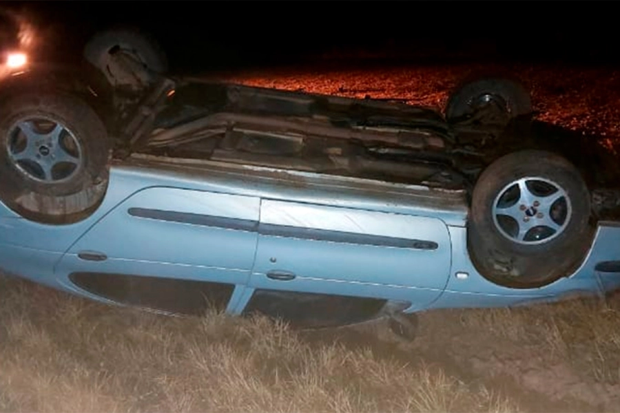 Un auto despistó y volcó en localidad entrerriana