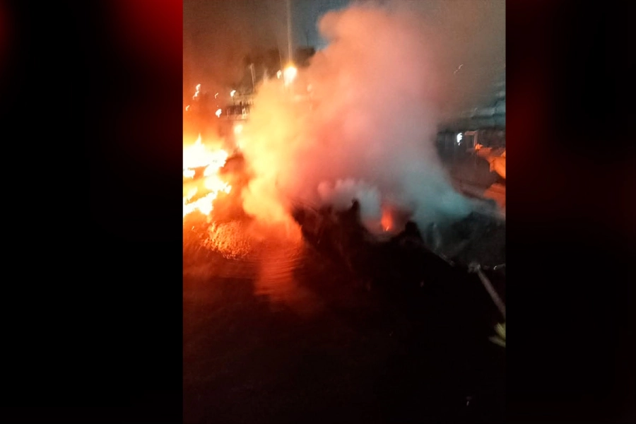 Incendio de embarcaciones en Club N&aacute;utico