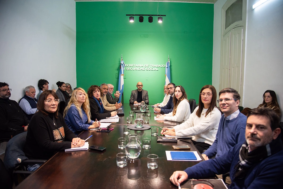 El viernes fue la primera reunión paritaria