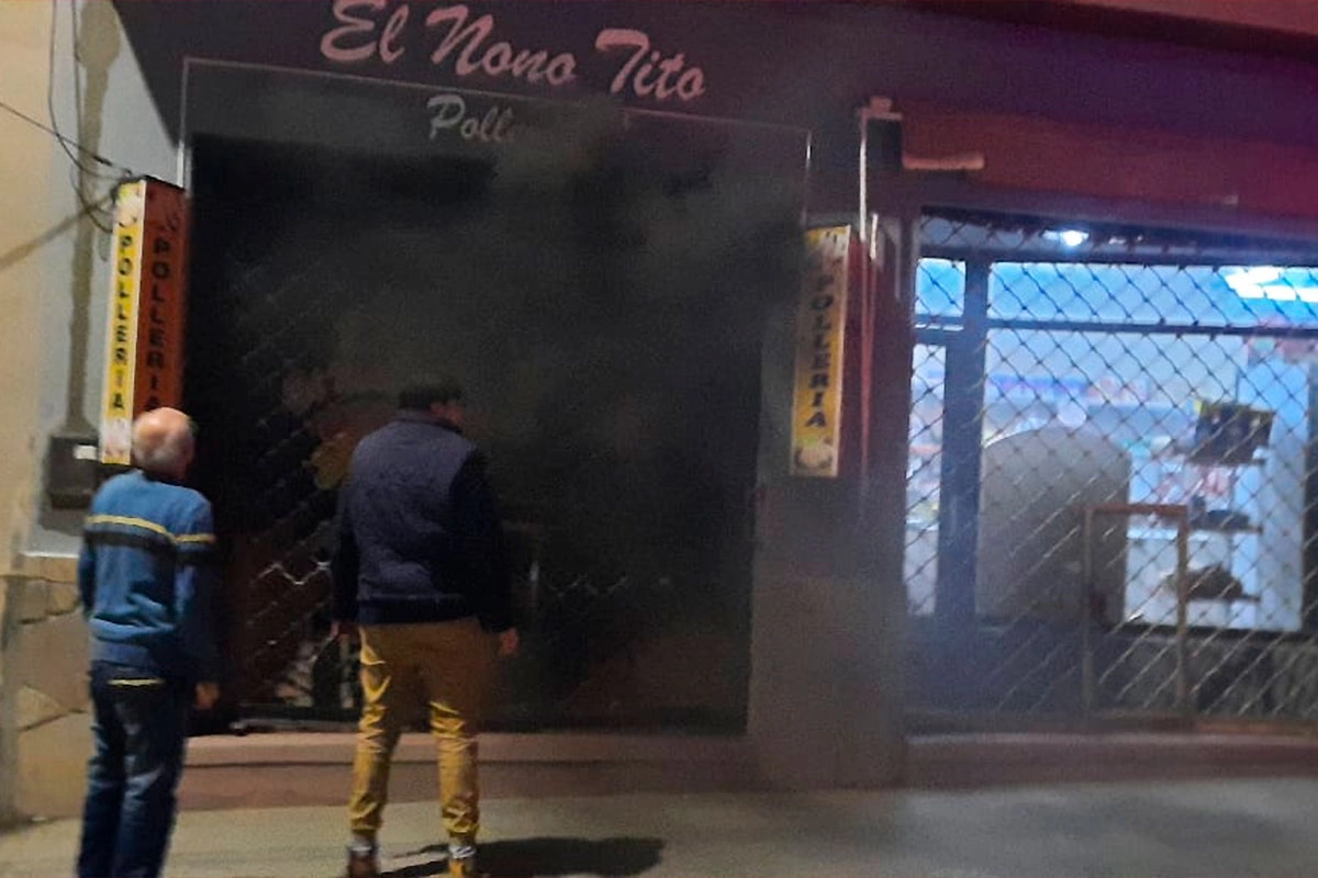 Incendio en un local comercial de Diamante.