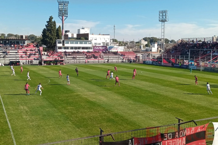 Patronato iguala 0-0 frente a Deportivo Maipú por la Primera Nacional