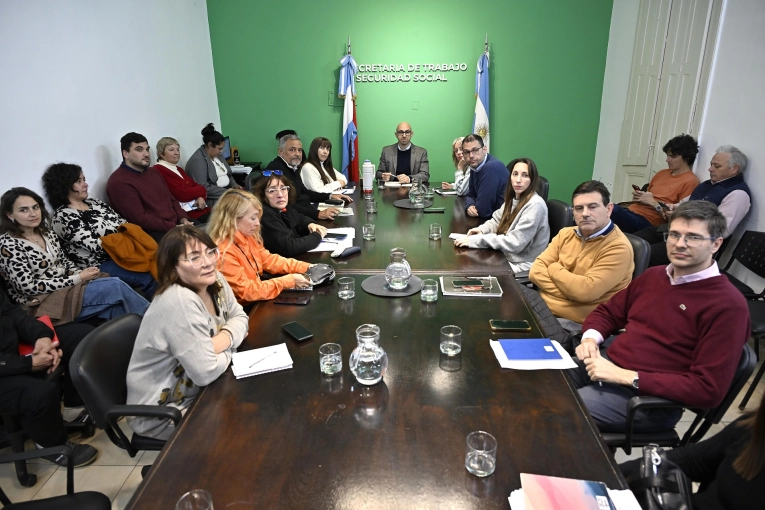 Acuerdo paritario: los gremios estatales aceptaron la propuesta del Gobierno  