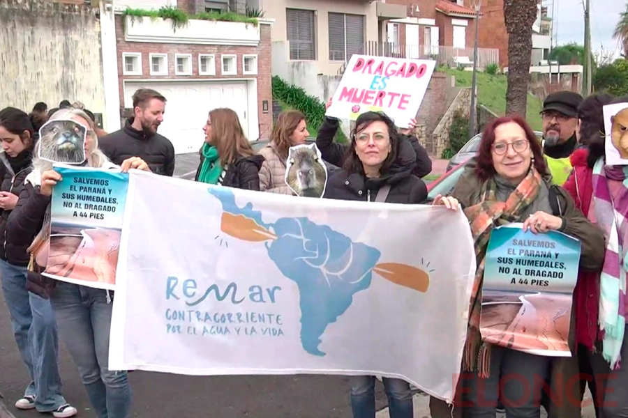 Reclamo ambiental en el CPC de Paran&aacute; (foto Elonce)
