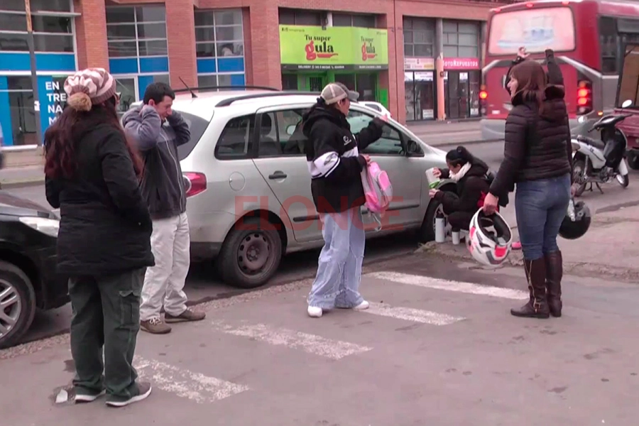 Vecinos y familiares organizaron una caravana en Paran&aacute; (foto Elonce)