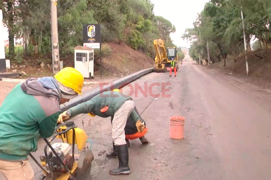 Avanza la instalaci&oacute;n de 5.500 metros de ca&ntilde;er&iacute;a para mejorar el agua potable
