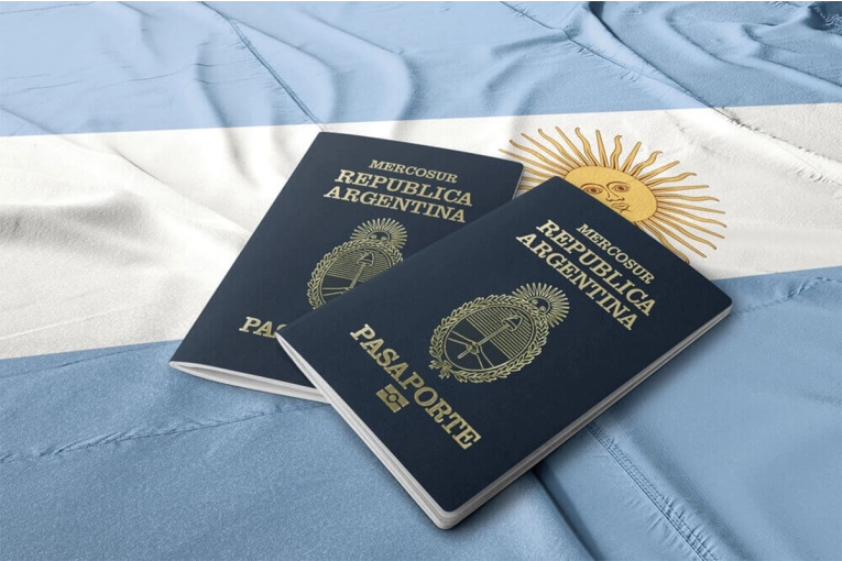 Otorgarán la ciudadanía argentina a extranjeros que hagan inversiones relevantes