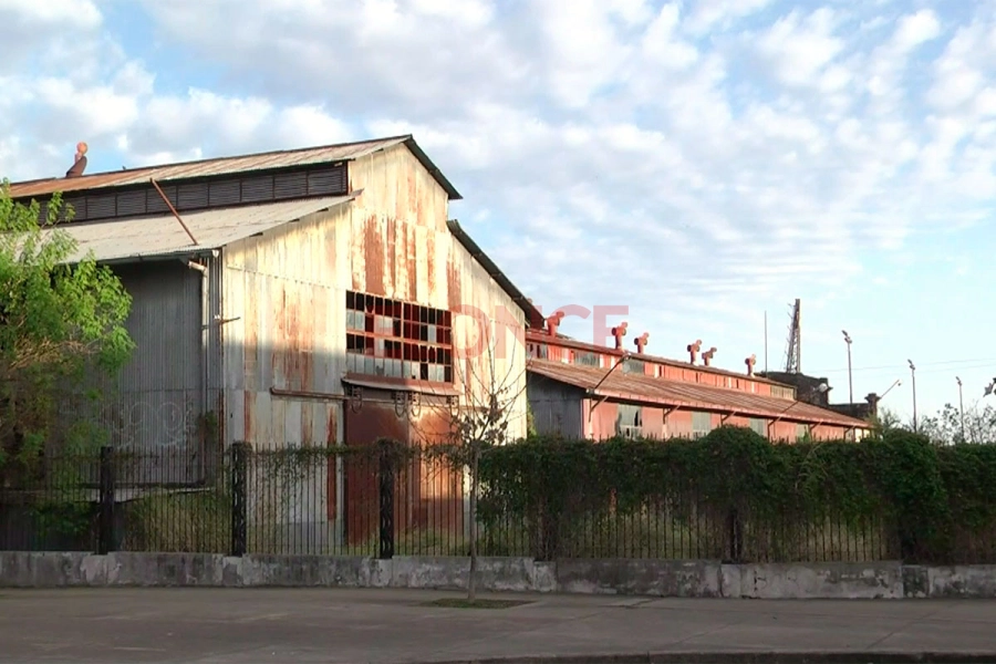 La a&ntilde;oranza de un pescador por el puerto de Paran&aacute;