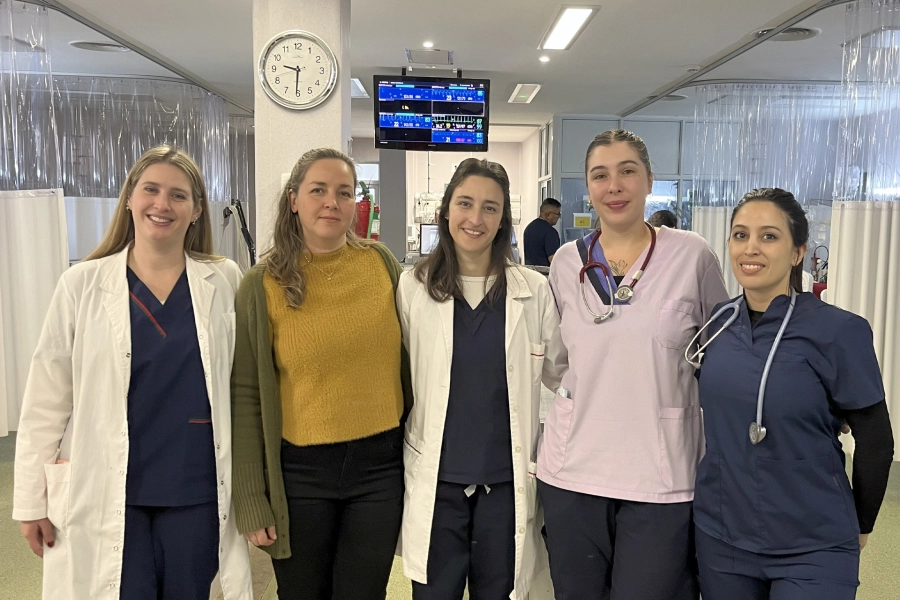 Médicos residentes en Terapia Intensiva del hospital San Martín 
(foto Gobierno de Entre Ríos)