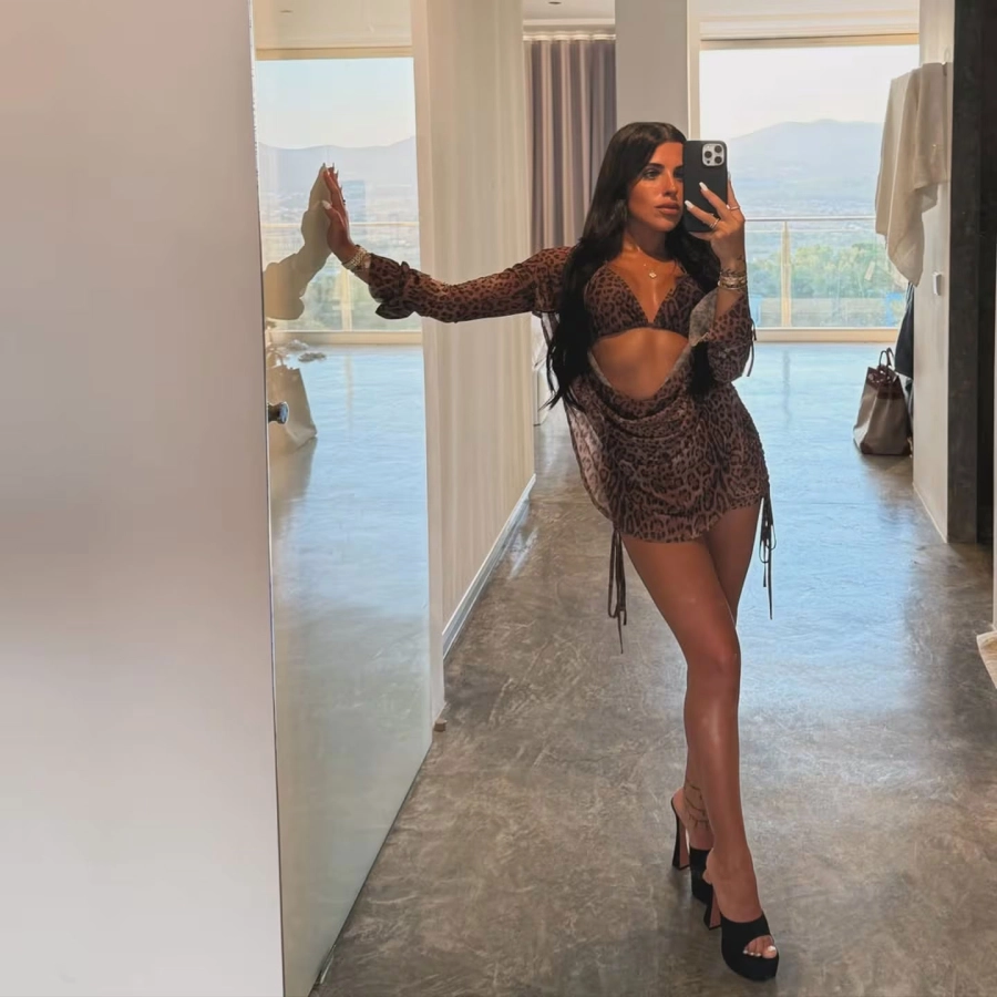 Valentina Cervantes con animal print. Instagram