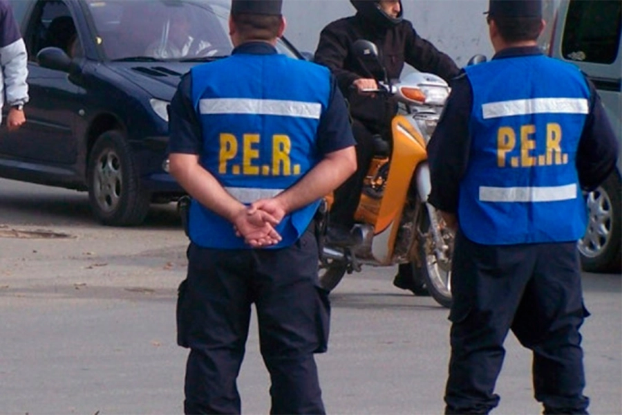 Las definiciones de Roncaglia sobre carga horaria en la Polic&iacute;a, vacaciones y adicionales