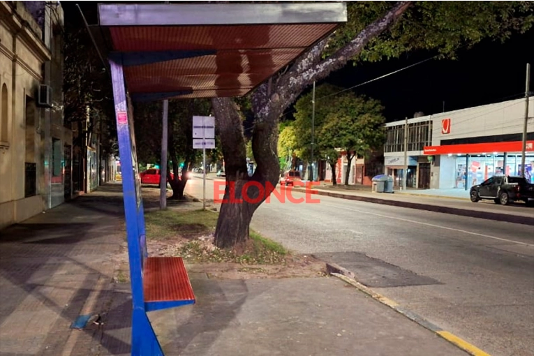 Paro de colectivos en Paraná: UTA interrumpió el servicio | Elonce.com
