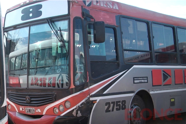 Colectivos: se normaliza el servicio en la ciudad de Paraná | Elonce.com