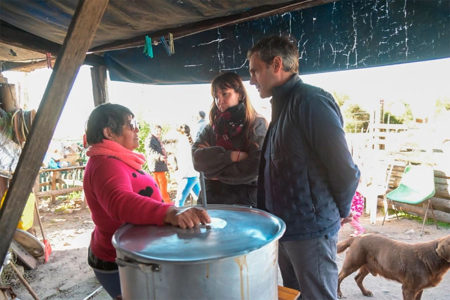 Michel critic&oacute; la falta de fondos para comedores