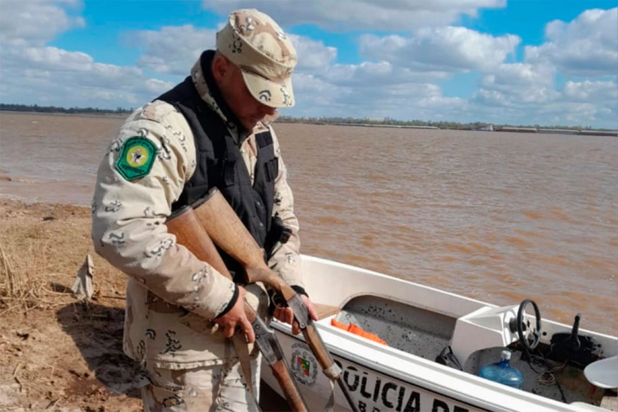 Incautaron cuatro armas de fuego en islas del departamento Diamante