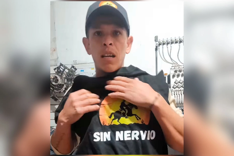 V&iacute;ctor D&iacute;az