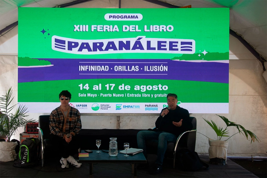 Paran&aacute; Lee abri&oacute; sus puertas con una gran convocatoria de alumnos