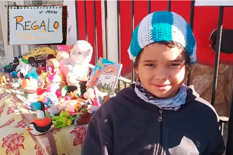 Nene regaló sus juguetes para que ningún chico se quede sin uno en el Día del Niño
