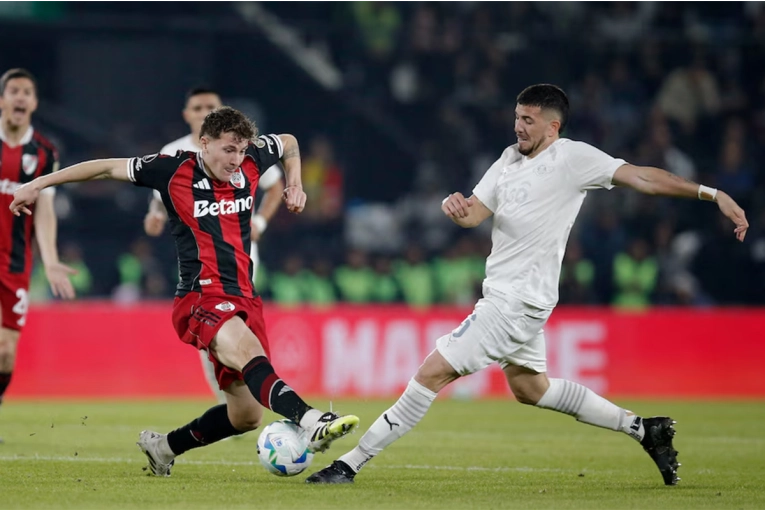 Copa Libertadores: River empató 0 a 0 con Libertad en el partido de ida por los octavos de final