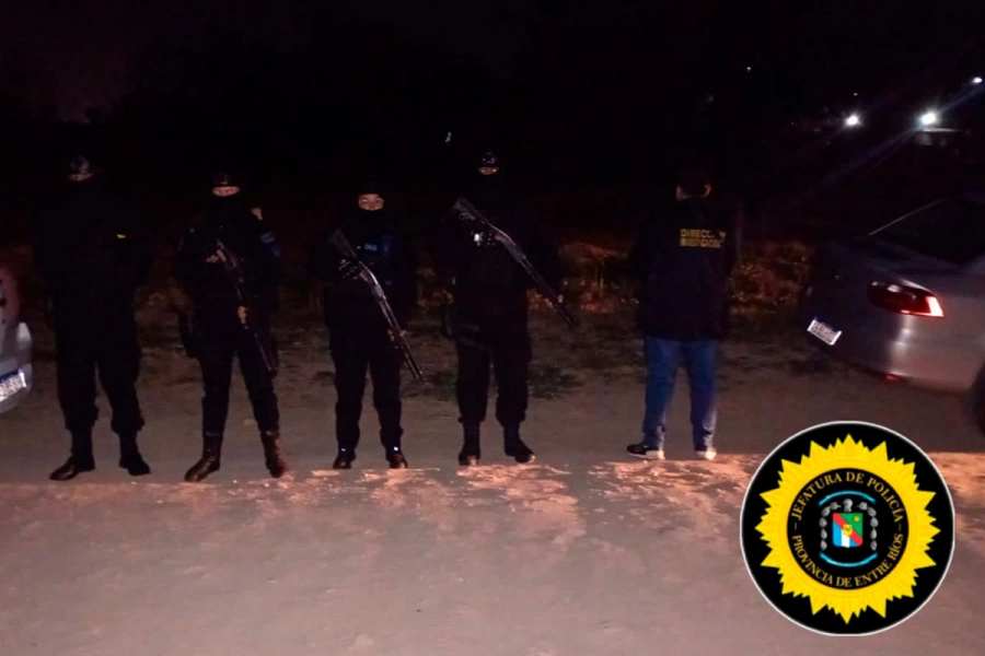 El personal que intervino en el procedimiento. Foto: P.E.R.