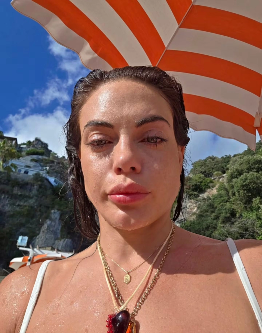 La selfie de Emilia Attias. Instagram