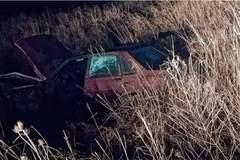Choque fatal en ruta 16: joven murió atropellado por un camión mientras empujaba su auto