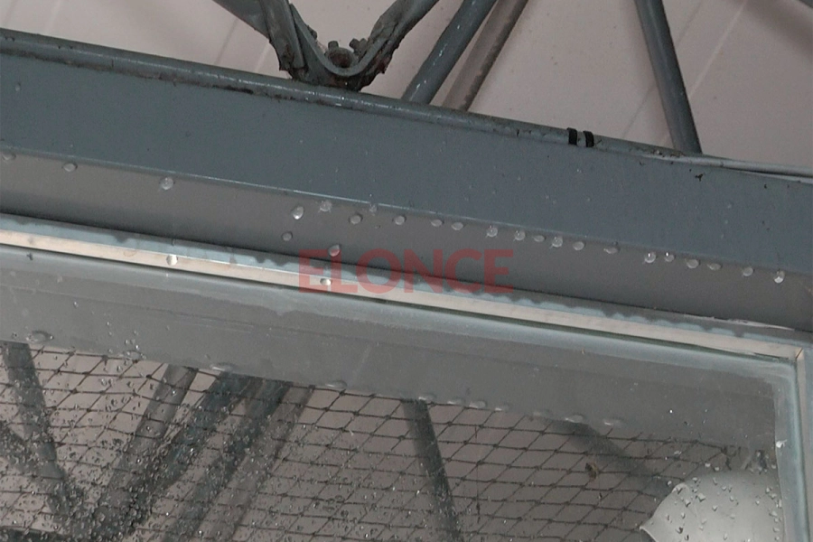 Diluvio en Paran&aacute;: nueve locales de la Feria de Salta y Nogoy&aacute; resultaron anegados