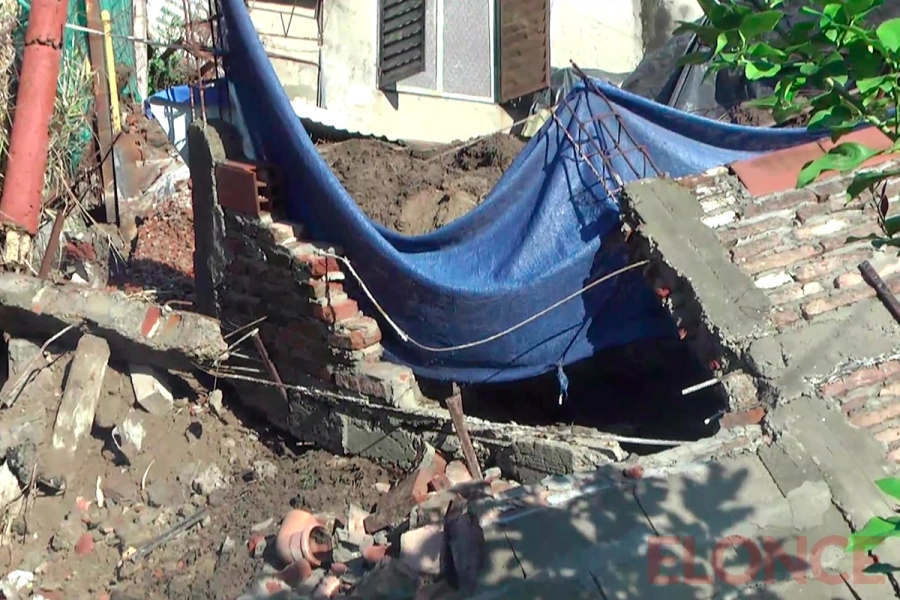 Derrumbe en barrio Las Flores (foto Elonce)