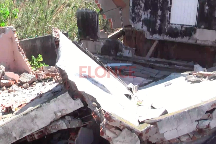 Se sigui&oacute; derrumbando una casa en Paran&aacute;