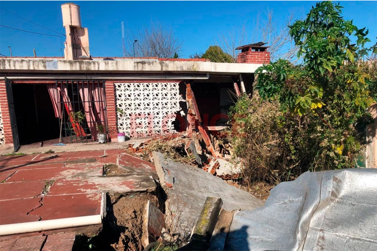 Se siguió derrumbando una casa en Paraná: “Perdimos todo”, dijo la dueña