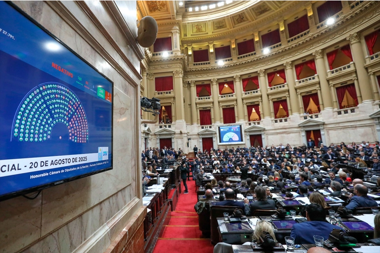 Diputados debate la ley que limita los DNU de Milei y la expulsión de Espert