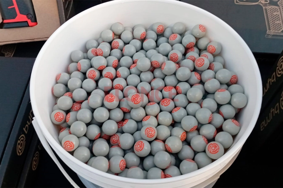 Los proyectiles de las armas.