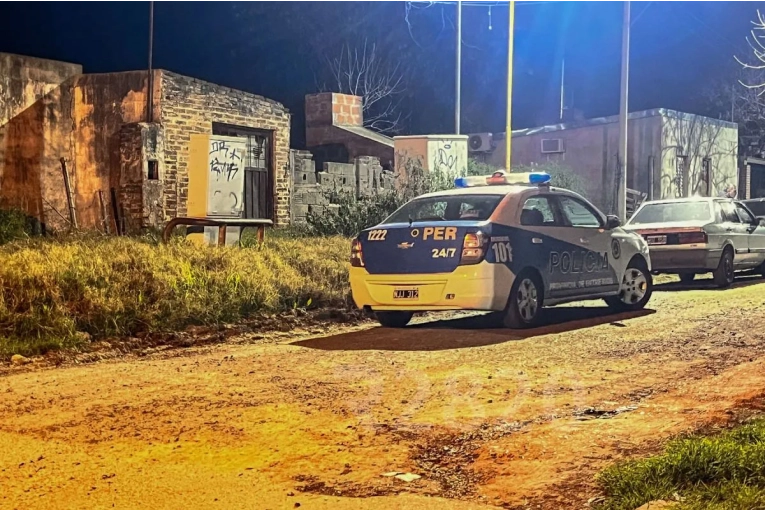 Policía entrerriano baleó a su pareja y luego se disparó intentando quitarse la vida