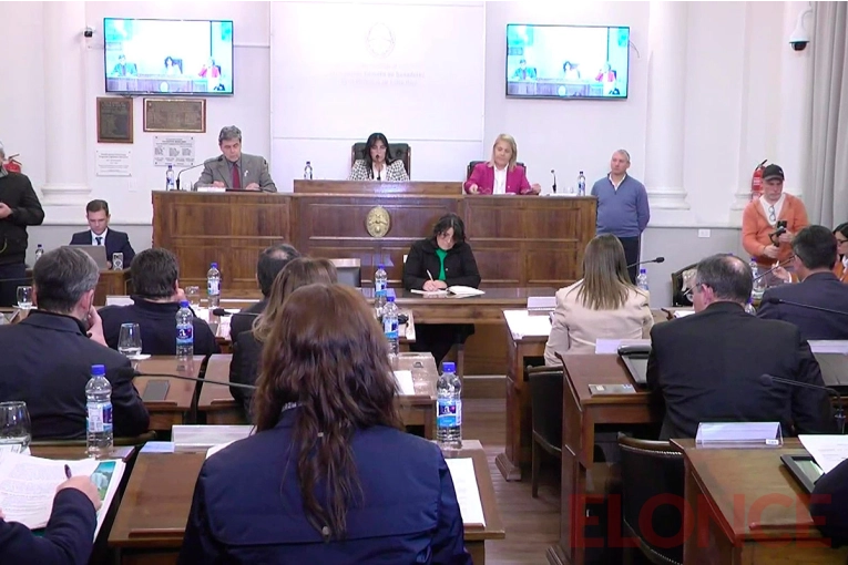 El Senado aprobó la reestructuración de millonaria deuda en dólares de Provincia