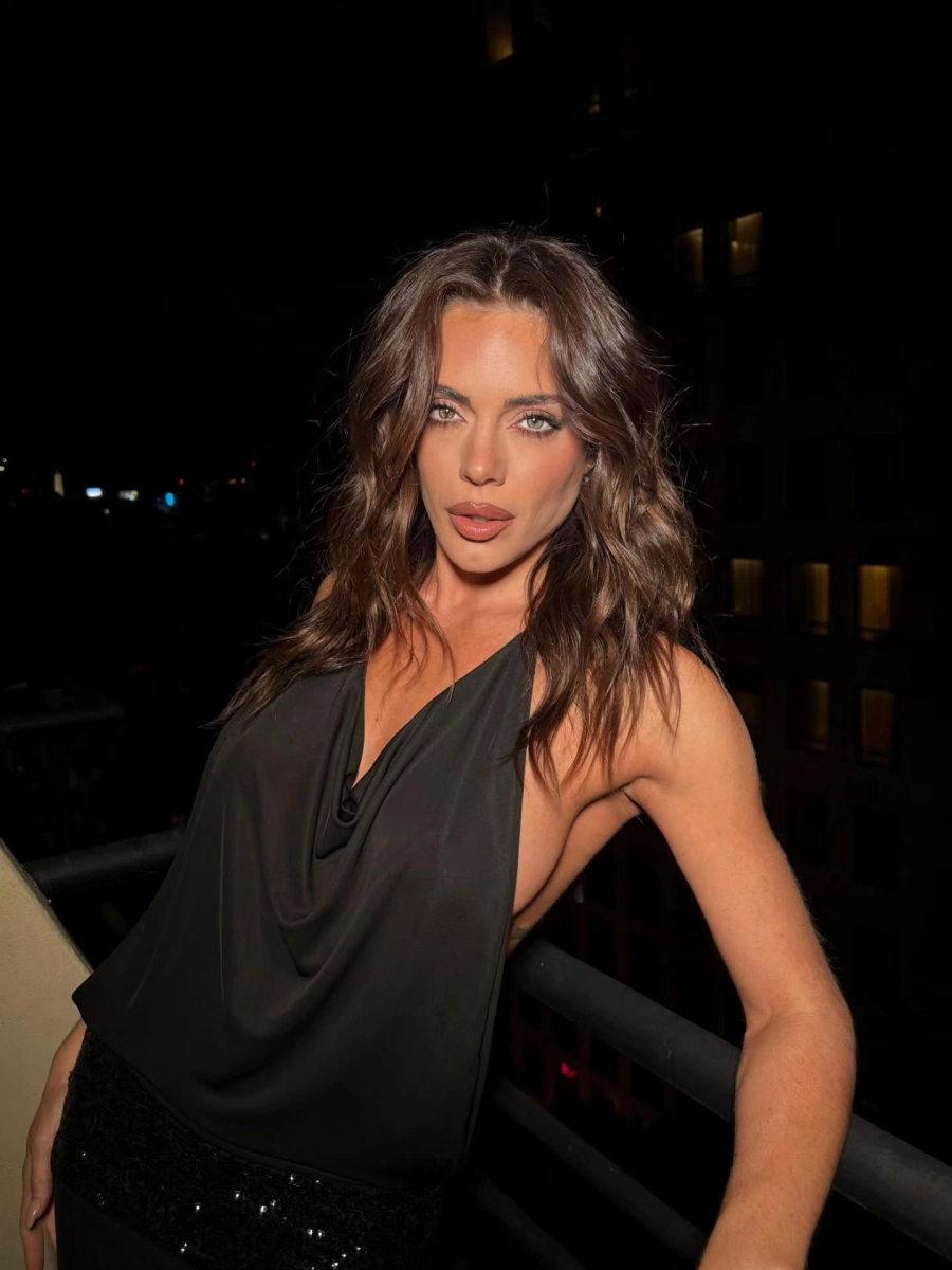 Foto &ldquo;nocturna&rdquo; de Emilia Attias. Instagram